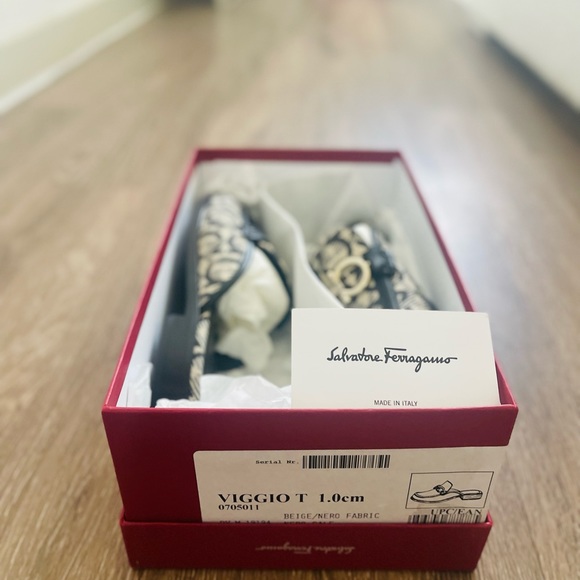 Salvatore Ferragamo Mules - Picture 4 of 5